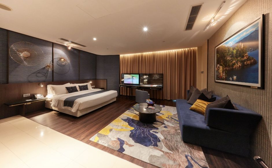 Best Luxury Hotel in Sentosa Island Singapore | ONE 15 Marina